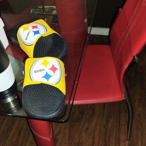 Shoes - Picture 2 of 5